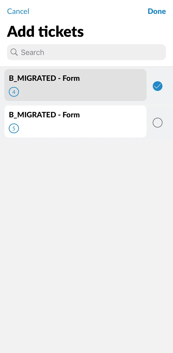 El selector Añadir tickets con la búsqueda y un ticket seleccionado en la aplicación móvil